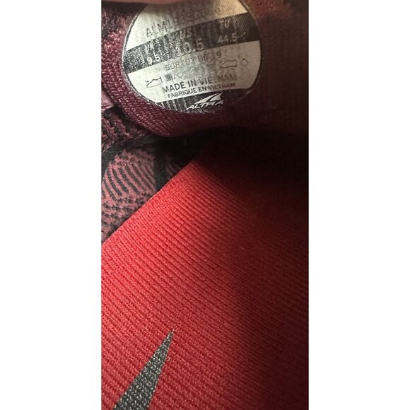 Altra Escalante 2 Men's Size 10.5 Running Shoes Red Black Foot Shape - Picture 13 of 13